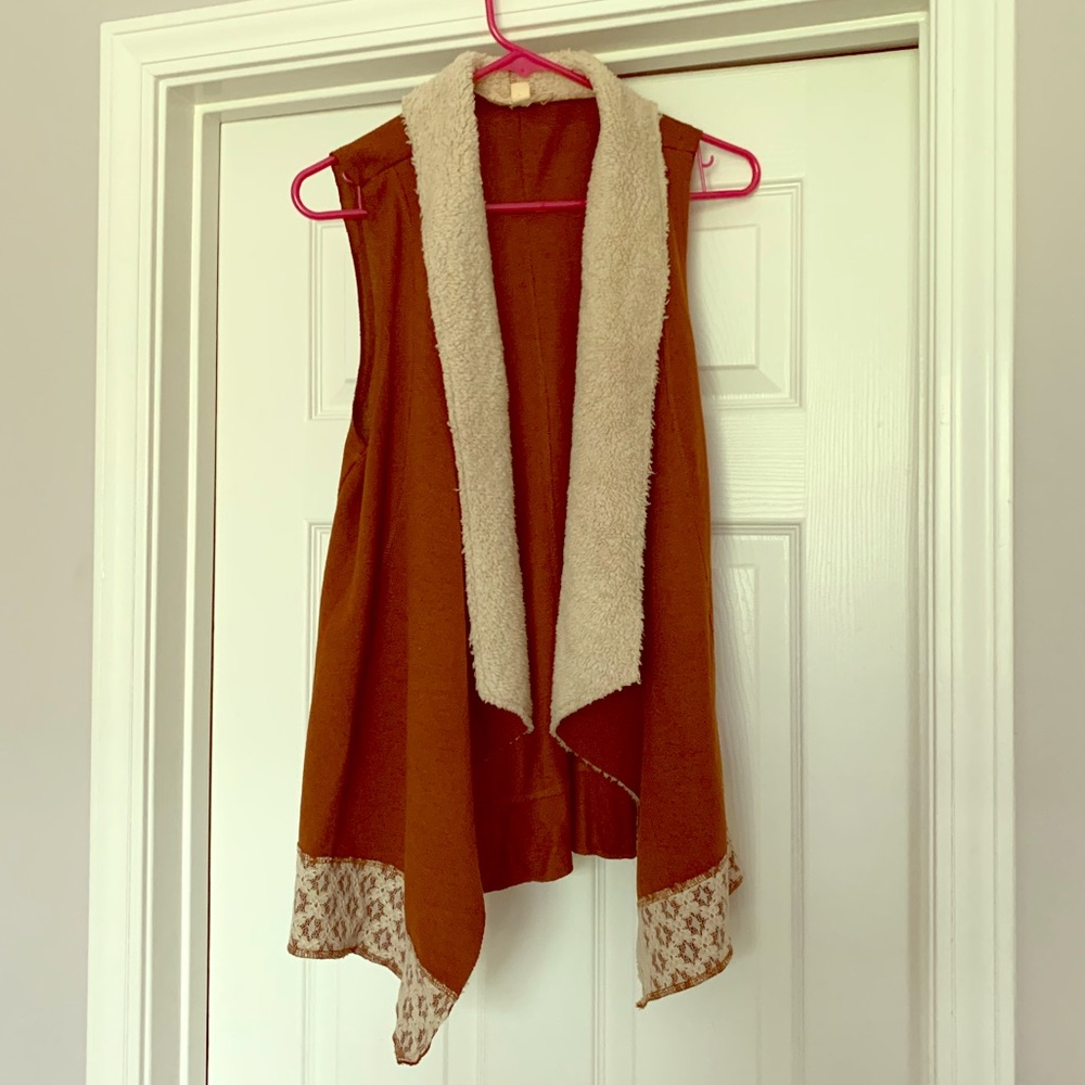 Onetheland Fur Shawl Vest